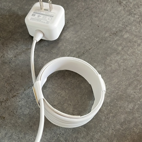 Eero 6 mesh wifi 3-pack - speeds up to 500 Mbps, one router + two extenders - Picture 10 of 13